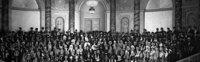 Воскресный антидепрессант Любиной: О костюмах эпохи царя Алексея