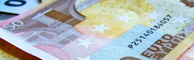 Житель Маарду передал мошенникам наличными около 50 000 евро