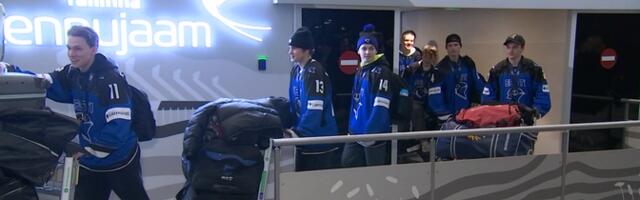 Занявшая 2-е место на ЧМ по хоккею в дивизионе 1Б молодежная сборная Эстонии вернулась домой