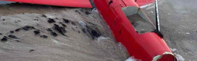 В Латвии волны вынесли на пляж подозрительный объект. На место выезжали эксперты