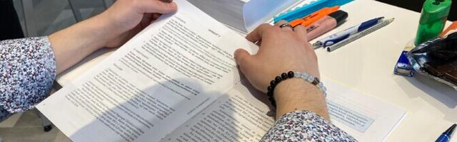 Минэкономики раскритиковало план Минобра об отмене обязанности по пересдаче экзаменов