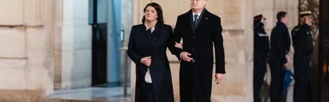 Кабмин решил, что супруги президентов будут обслуживаться в аэропорту как VIP-персоны