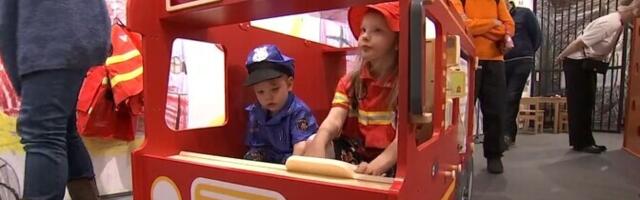 На выставке Тартуского музея игрушек можно познакомиться с вымышленными и реальными героями