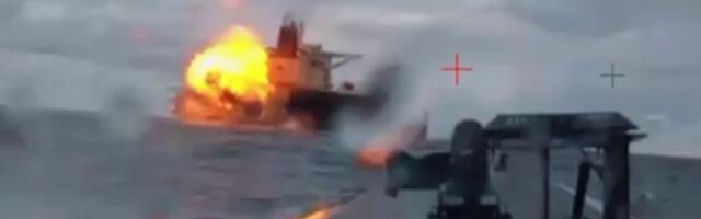 Дроны СБУ поразили в Черном море танкер „теневого флота“ РФ