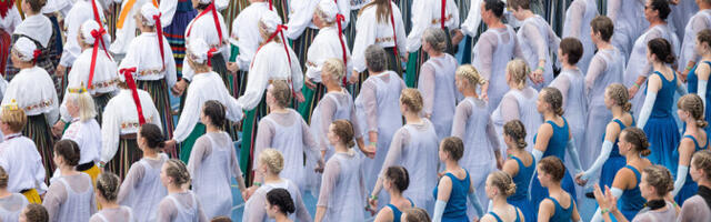 Ментор Праздника танца: представители региона должны быть в соответствующих костюмах