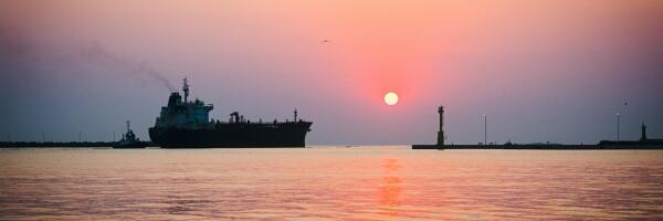 О чем пишет пресса: допуск мэров к гостайне, дыры в санкциях против России