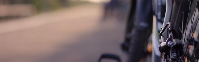 В Ласнамяэ 9-летний велосипедист сбил женщину