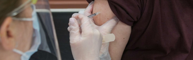 В Эстонии будут делать обе прививки от COVID-19 одной вакциной