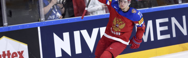 Российский тренер обвинил звездного хоккеиста в избиении девушки в Риге. Латвийский журналист объясняет, почему это чушь