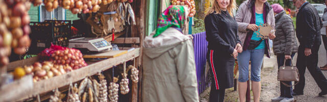 На Луковом пути впервые организовали дворовую распродажу