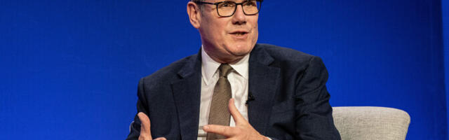 СМИ: Стармер может уйти в отставку из-за связей его однопартийца с делом Эпштейна