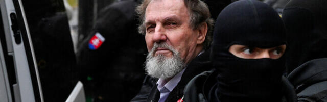 Суд Словакии приговорил стрелявшего в премьер-министра к 21 году тюрьмы