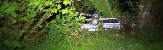 ФОТО И ВИДЕО | Водитель отвлекся и на полной скорости въехал в сад