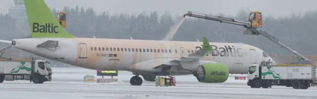 ВИДЕО | Из-за погодных условий в Таллиннском аэропорту было задержано семь рейсов