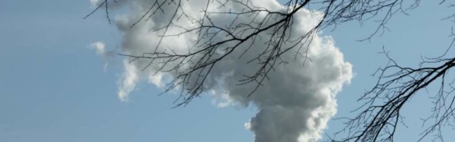 Синоптики обещают в Риге смог, к вечеру качество воздуха ухудшится
