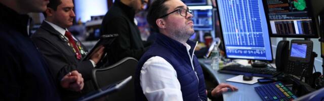 Цена на нефть выросла после крупнейшего падения за последние годы