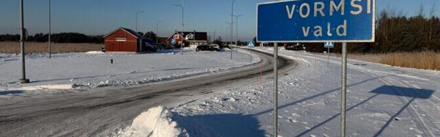 Очереди на ледовой дороге: туристы усложнили жизнь жителям острова Вормси