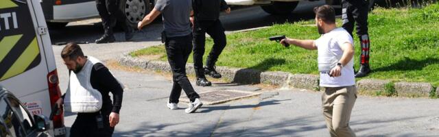 Около консульства Израиля в Стамбуле трое человек открыли стрельбу. Полиция сообщила, что они „нейтрализованы“