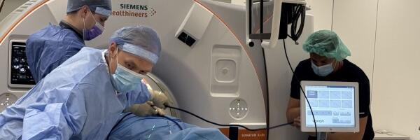 О чем пишет пресса: чего не хватает плану действий Риги, кредит на реновацию онкоцентра