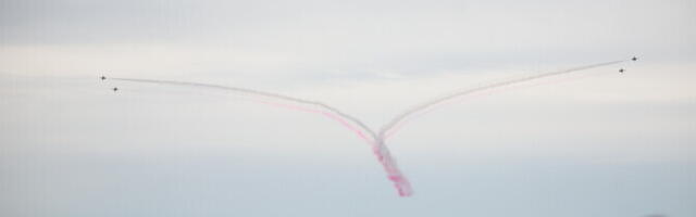 Президент Эстонии поблагодарил турецких пилотов за авиашоу в Пярну