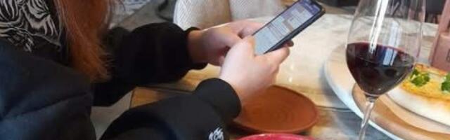 Идешь в ресторан — спрячь телефон: новый тренд в США, меняющий культуру общения