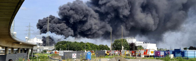 ФОТО и ВИДЕО | В Германии произошел взрыв на химзаводе Bayer