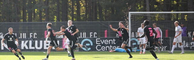 ЧЭ по футболу: "Флора" проиграла "Калью"