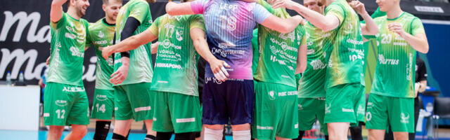 ЧЭ по волейболу: выруский "Баррус" сократил отставание в полуфинальной серии с "Пярну"