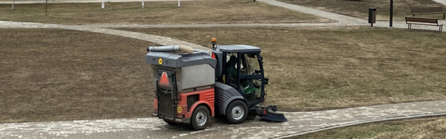 Гранитная крошка на тротуарах: не безобидно и травматично