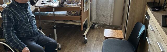 „Она шумит, а я – на выход?“ Пенсионера выселяют из его квартиры, потому что он жаловался на соседку