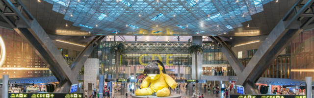 ВИДЕО | Туристки, которых заставили раздеться догола и пройти унизительную интимную проверку в аэропорту Дохи, подают в суд на Катар