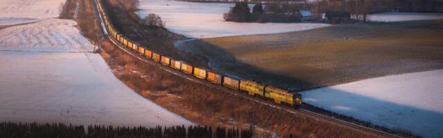 "Очевидец": как трейнспоттеры провели шесть недель в латвийской тюрьме