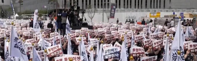 Сотрудники Samsung Electronics в Южной Корее требуют повышения зарплат и выплаты премий