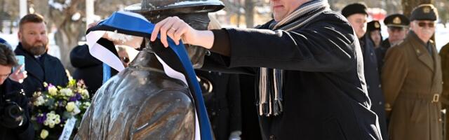 «Важно не допустить повторения конца 1930-х»: в Эстонии отмечают годовщину Тартуского мира — ФОТО