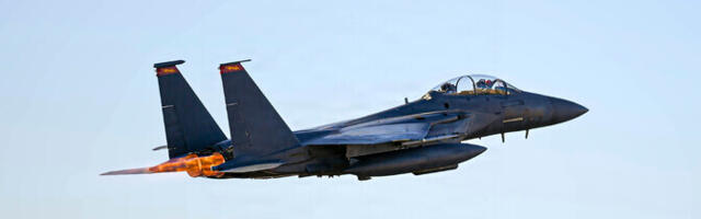 США впервые подтвердили потерю боевого самолета в Иране