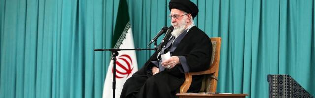 Верховный лидер Ирана признал, что в ходе недавних протестов погибли тысячи человек