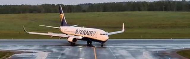 Посадивший самолет Ryanair в Минске диспетчер уехал с семьей из Белоруссии