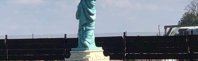 Угонщик проник в автосалон, поранился стеклом и вызвал полицию