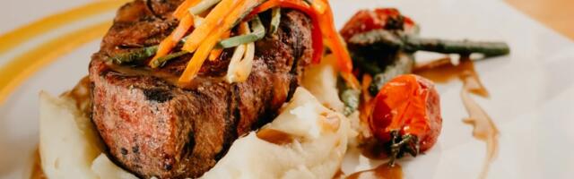 20 самых популярных ресторанов Таллинна по версии посетителей: что хвалили, на что жаловались?