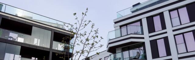 Продажи новых квартир остаются слабыми, но свет в конце тоннеля уже виден