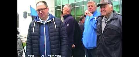 У здания эстонского суда состоялся пикет в поддержку Андронова, Роотси и Петерсона