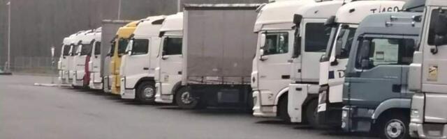 В Вильнюсе проходит акция протеста автоперевозчиков