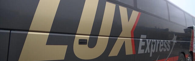 Столкновение ехавшего из Выру в Таллинн автобуса Lux Express и автомобиля: есть пострадавшие