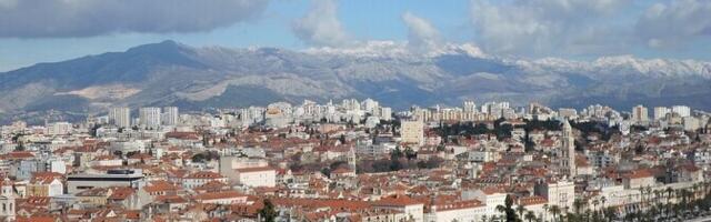 Сильный шторм нанес большой ущерб в портовом городе Хорватии