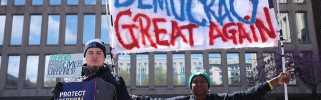 Белый Дом готовится к массовым сокращениям на случай шатдауна