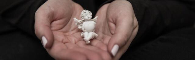 В Латвии девочка утонула в пруду, пока мать была под воздействием психотропного вещества 