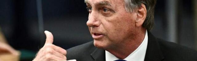 Экс-президенту Бразилии надели браслет на ногу и запретили пользоваться соцсетями