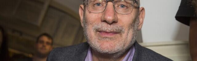 Общий срок по двум приговорам писателю Борису Акунину составил 15 лет