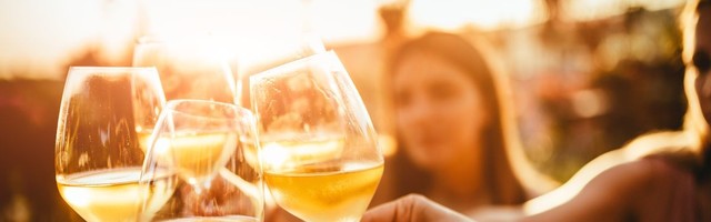 Рейтинг алкоголиков по знаку Зодиака: кому точно не стоит употреблять спиртное?