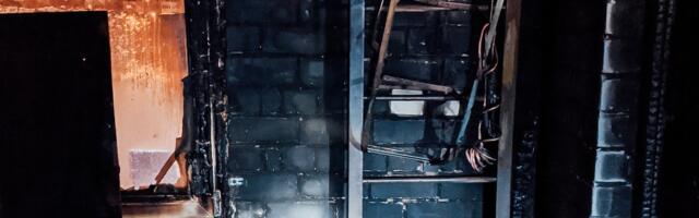 При пожаре слушайте просьбы спасателей!